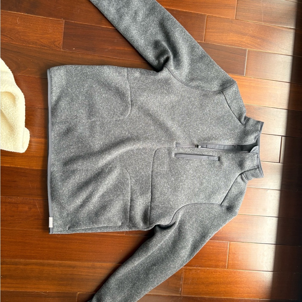 Figs heather dark charcoal on-shift half zip